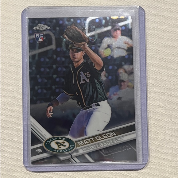 Topps Other - 2017 Topps Chrome Matt Olson (RC) Refractor #98
